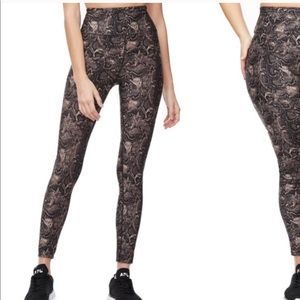 GOOD AMERICAN snake print core strength leggings